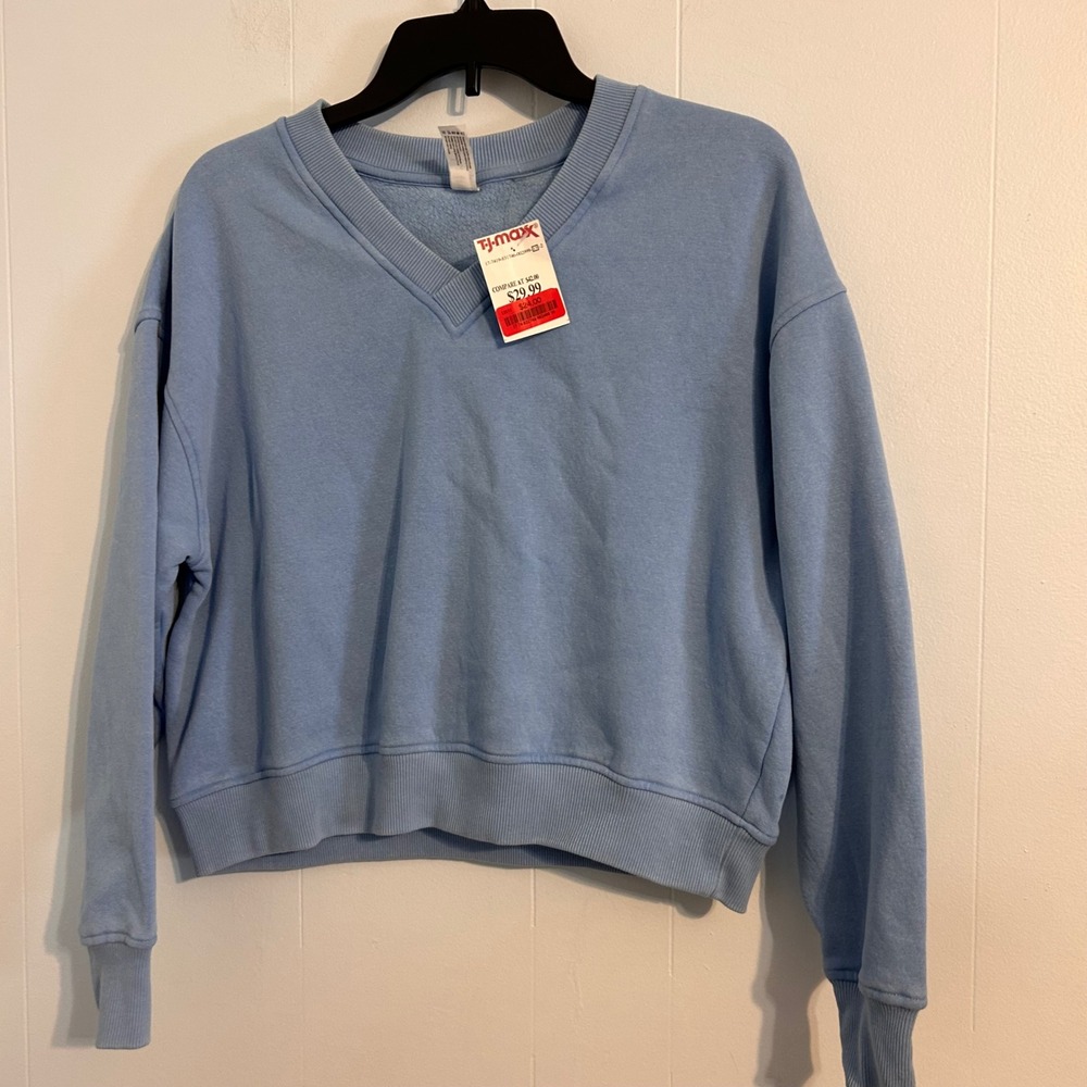 Yogalicious Deep Release V-Neck Pullover Sweatshirt Baby Fleece Light Blue Small